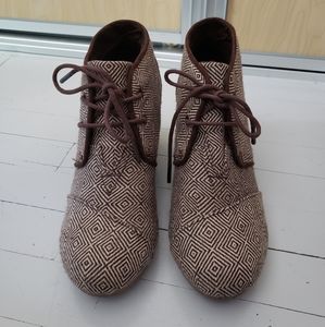 TOM'S Wedge Booties